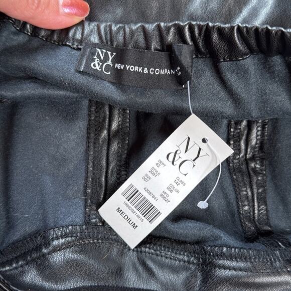New York & Company Black Faux Leather Bustier - Picture 3 of 4